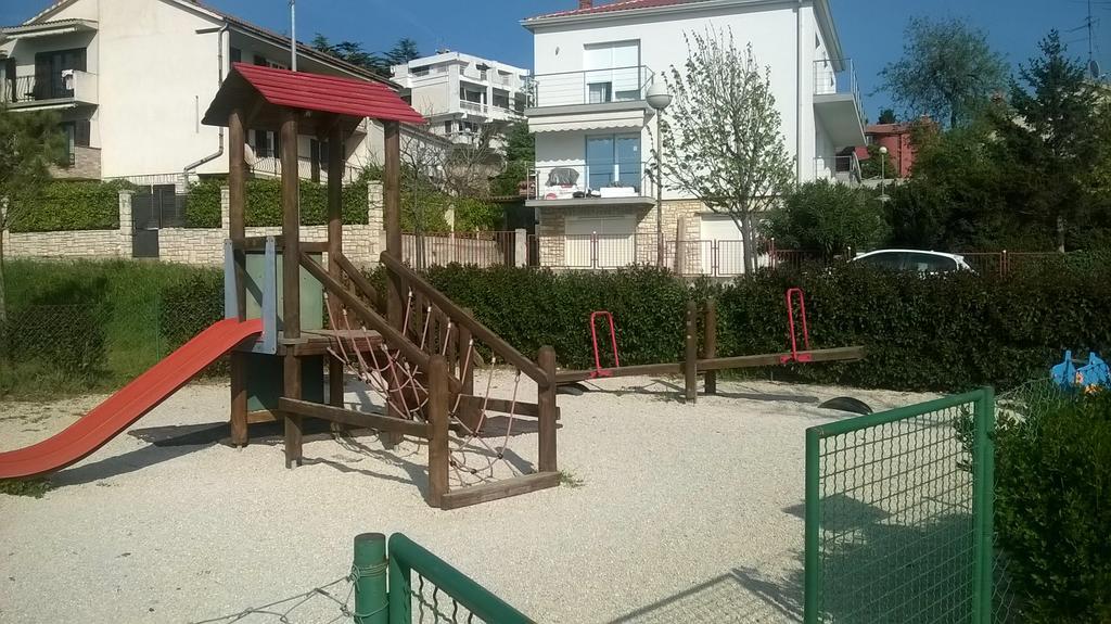 奥利维拉公寓式酒店 普拉 外观 照片